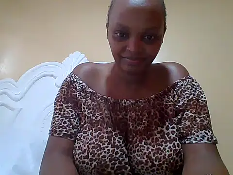 Snapshot of Sexxy-Shie chatting on 06-29-26, 09:49 Sexxy-Shie online show from 06-29-26, 09:49