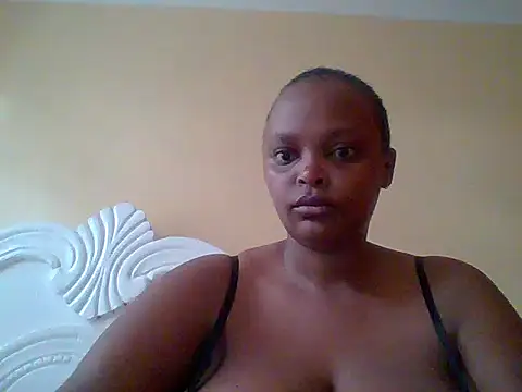 Snapshot of Sexxy-Shie chatting on 10-31-25, 06:21 Sexxy-Shie online show from 10-31-25, 06:21