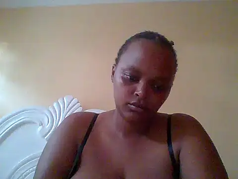 Snapshot of Sexxy-Shie chatting on 12-02-25, 06:37 Sexxy-Shie online show from 12-02-25, 06:37