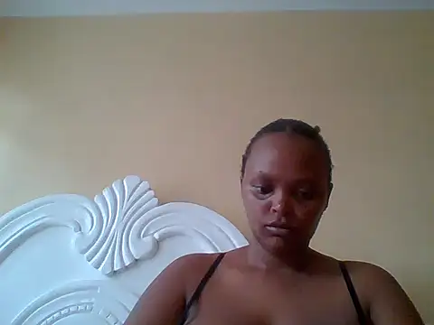 Snapshot of Sexxy-Shie chatting on 12-03-25, 06:57 Sexxy-Shie online show from 12-03-25, 06:57