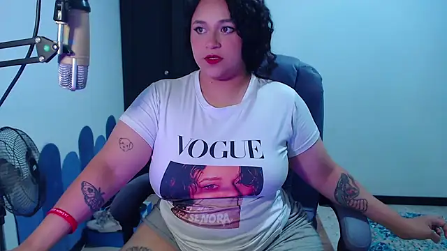 Luciernaga18 online show from 10-06-25, 01:29