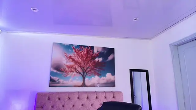 Julianaa Castro  online show from 12-02-25, 01:57