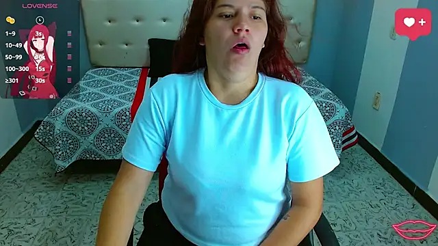 Snapshot of lynieh-5 chatting on 03-10-25, 01:43 lynieh-5 online show from 03-10-25, 01:43
