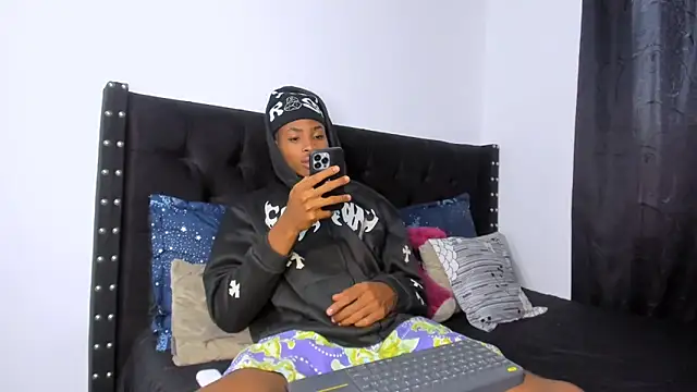 Pantera black 21 online show from 10-22-25, 09:13