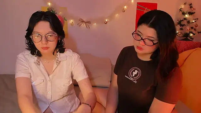 Gaby Danna online show from 12-21-25, 06:26