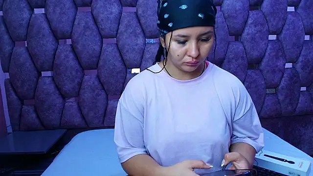 Snapshot of AlaSmith chatting on 01-14-26, 01:42 AlaSmith online show from 01-14-26, 01:42