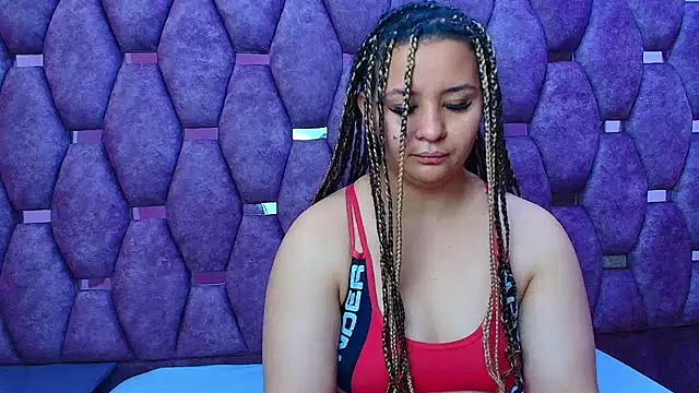 Snapshot of AlaSmith chatting on 12-18-25, 02:05 AlaSmith online show from 12-18-25, 02:05