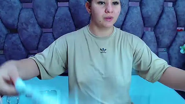 Snapshot of AlaSmith chatting on 03-22-25, 08:29 AlaSmith online show from 03-22-25, 08:29