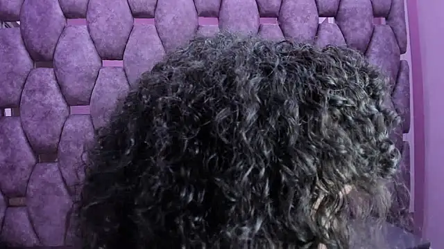 Snapshot of AlaSmith chatting on 11-05-25, 02:14 AlaSmith online show from 11-05-25, 02:14