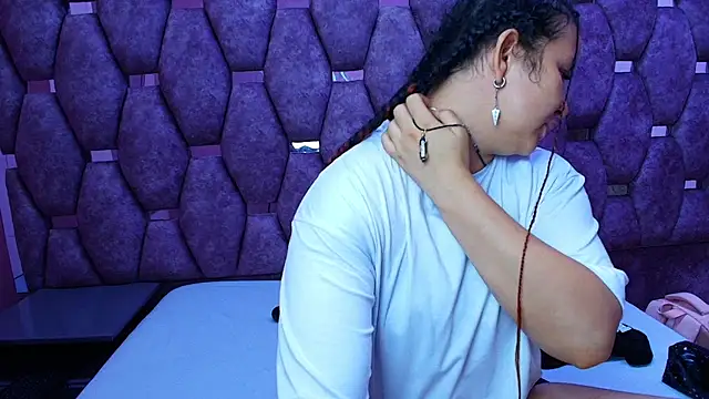 Snapshot of AlaSmith chatting on 01-11-26, 01:34 AlaSmith online show from 01-11-26, 01:34