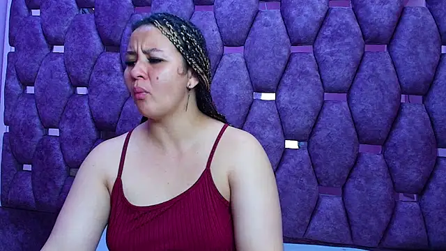 Snapshot of AlaSmith chatting on 12-22-25, 02:55 AlaSmith online show from 12-22-25, 02:55