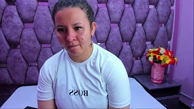 Snapshot of AlaSmith chatting on 09-20-25, 02:38 AlaSmith online show from 09-20-25, 02:38