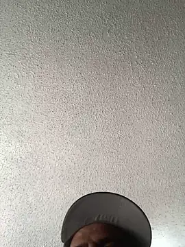 Miguel16i online show from 12-23-24, 08:57