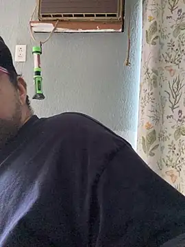 Miguel16i online show from 03-04-25, 06:18