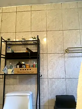 Miguel16i online show from 09-18-25, 05:05