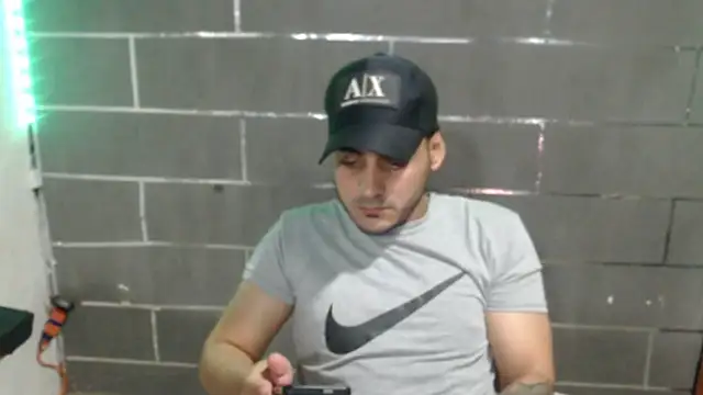 Snapshot of xxxxhotxoxo chatting on 06-01-26, 03:40 xxxxhotxoxo online show from 06-01-26, 03:40