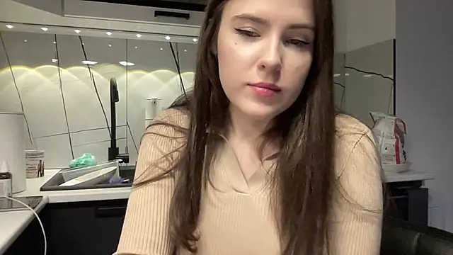 Haley Gars online show from 12-04-25, 07:02