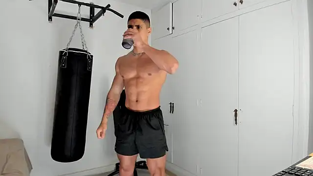 dan01  online show from 12-05-25, 02:15