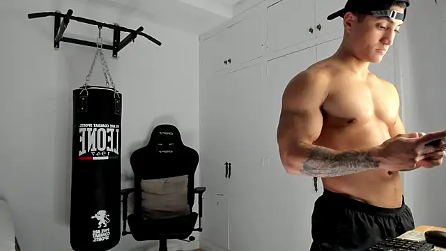 dan01  online show from 12-16-25, 08:13