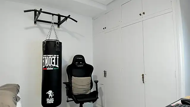 dan01  online show from 12-15-25, 01:39