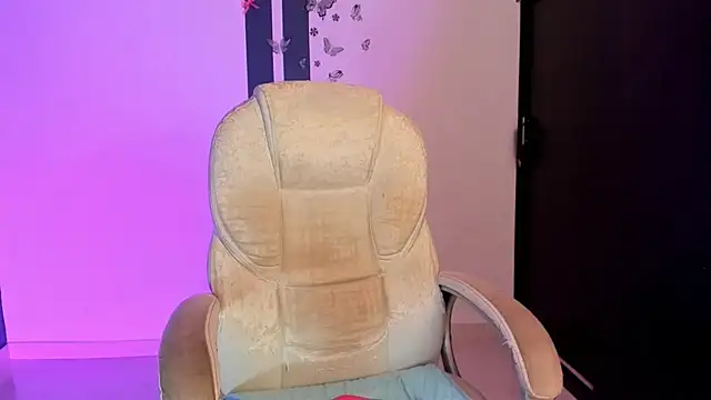 CandyLatinHott online show from 11-30-25, 01:06