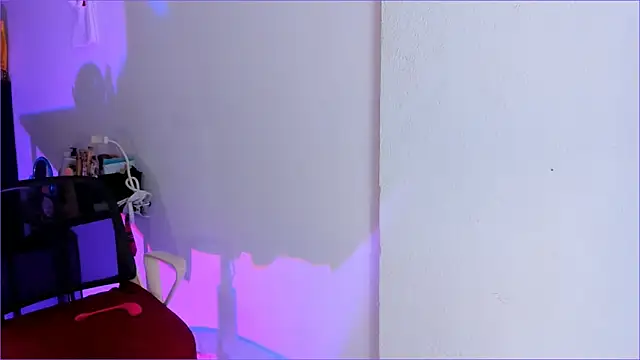 CandyLatinHott online show from 06-18-26, 09:42