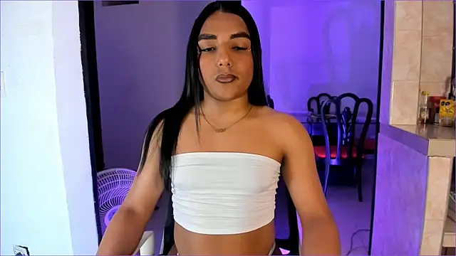 CandyLatinHott online show from 03-28-26, 01:39