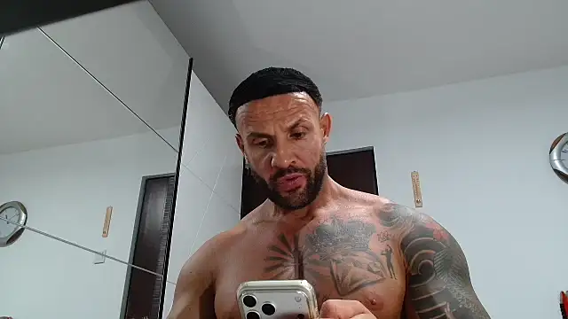 Magnificmuscles89 online show from 05-09-26, 09:51