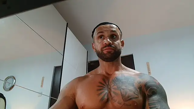 Magnificmuscles89 online show from 05-22-26, 03:43