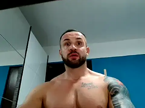 Snapshot of Magnificmuscles89 chatting on 02-07-25, 09:48 Magnificmuscles89 online show from 02-07-25, 09:48