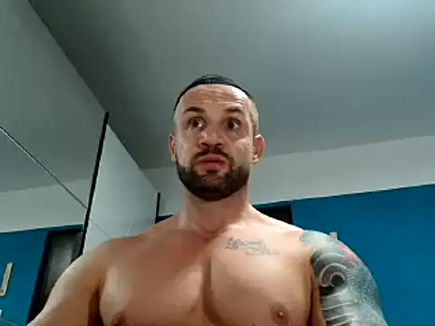 Snapshot of Magnificmuscles89 chatting on 02-14-25, 09:21 Magnificmuscles89 online show from 02-14-25, 09:21