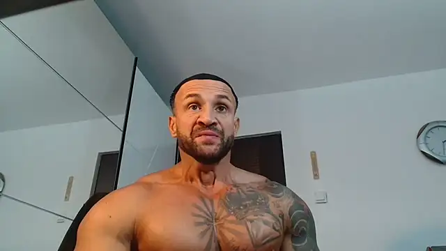 Magnificmuscles89 online show from 06-02-26, 11:32