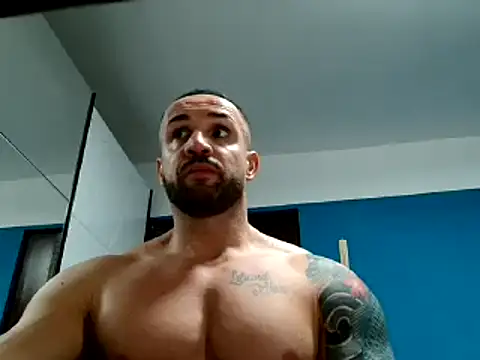 Snapshot of Magnificmuscles89 chatting on 02-10-25, 11:36 Magnificmuscles89 online show from 02-10-25, 11:36