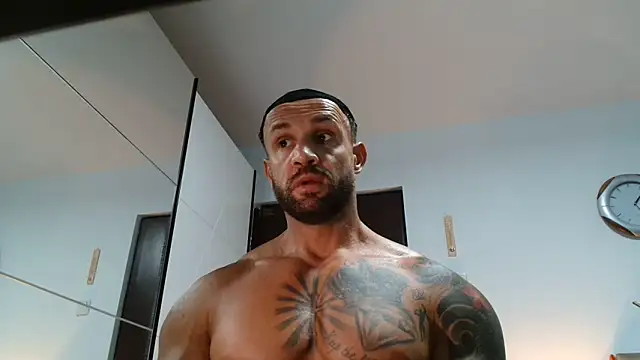 Magnificmuscles89 online show from 05-25-26, 10:25
