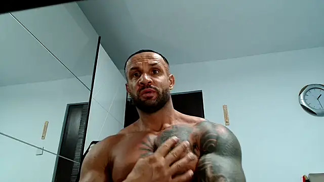 Magnificmuscles89 online show from 12-05-25, 11:31