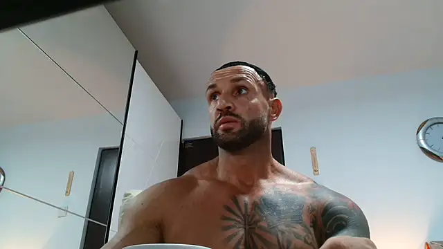 Magnificmuscles89 online show from 05-26-26, 10:13