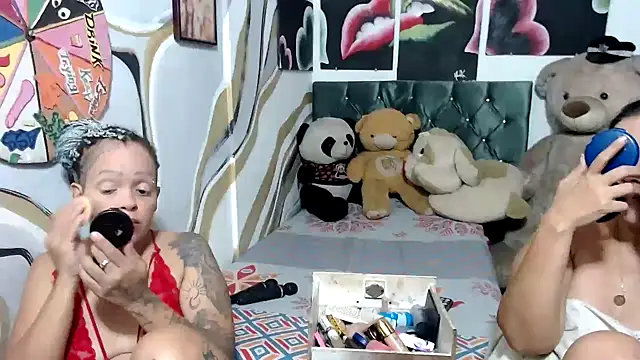 manzanahot9 online show from 10-06-25, 07:14