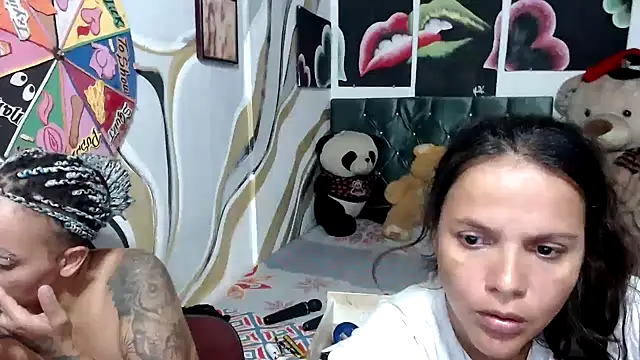manzanahot9 online show from 10-07-25, 07:59