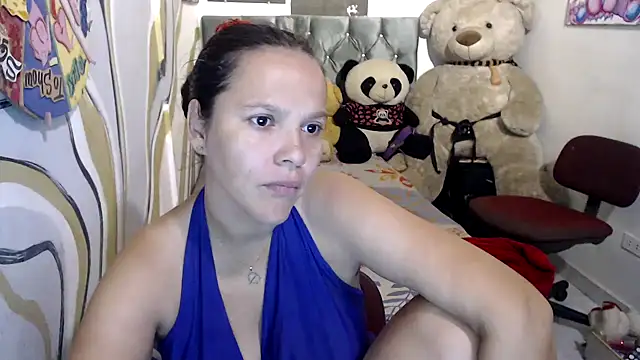 manzanahot9 online show from 11-10-25, 12:21