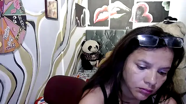manzanahot9 online show from 09-26-25, 11:28