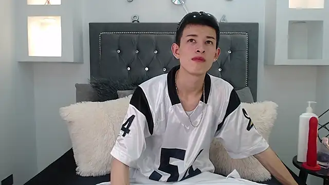 MaikCarver online show from 01-25-25, 04:02