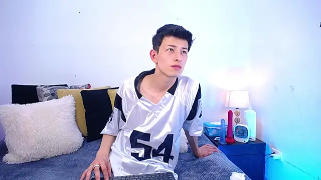 MaikCarver online show from 09-30-25, 03:45