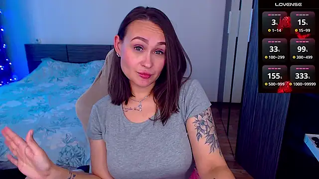 Snapshot of Cutie-Melanie chatting on 10-09-25, 11:22 Cutie-Melanie online show from 10-09-25, 11:22