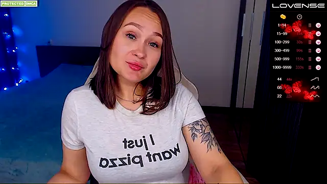 Snapshot of Cutie-Melanie chatting on 09-14-25, 04:07 Cutie-Melanie online show from 09-14-25, 04:07