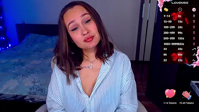 Snapshot of Cutie-Melanie chatting on 10-19-25, 12:13 Cutie-Melanie online show from 10-19-25, 12:13
