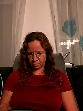 Snapshot of AnnikaRose chatting on 10-10-25, 05:52 AnnikaRose online show from 10-10-25, 05:52