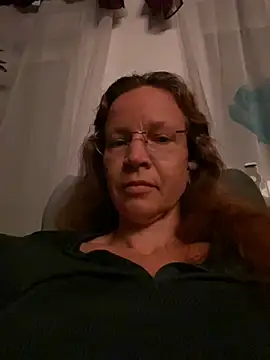 Snapshot of AnnikaRose chatting on 10-06-25, 05:52 AnnikaRose online show from 10-06-25, 05:52