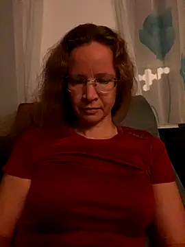 AnnikaRose online show from 11-25-25, 07:08