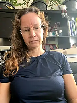 Snapshot of AnnikaRose chatting on 10-22-25, 07:30 AnnikaRose online show from 10-22-25, 07:30