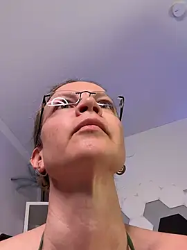 Snapshot of AnnikaRose chatting on 07-07-26, 02:58 AnnikaRose online show from 07-07-26, 02:58